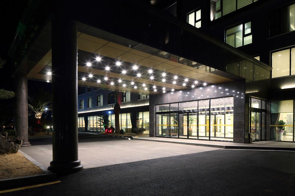 Uni Hotel Jeju Exterior foto