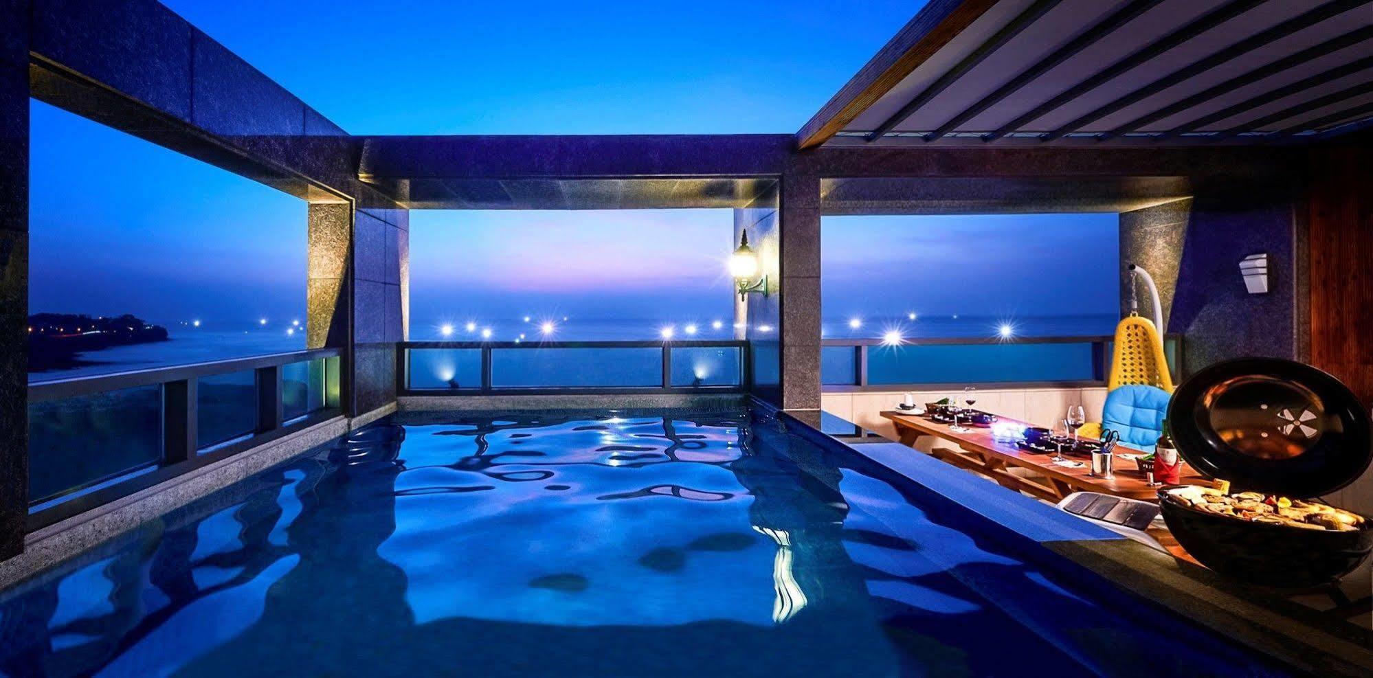 Uni Hotel Jeju Exterior foto